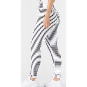 Glyder white and black stripes High Power Legging size small